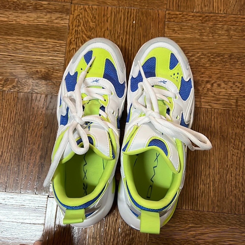 Reebok male/female shoes
